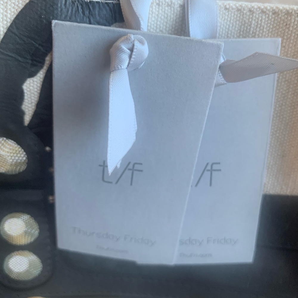 Thursday Friday NWT Black and Cream Tote Bag - Picture 5 of 15